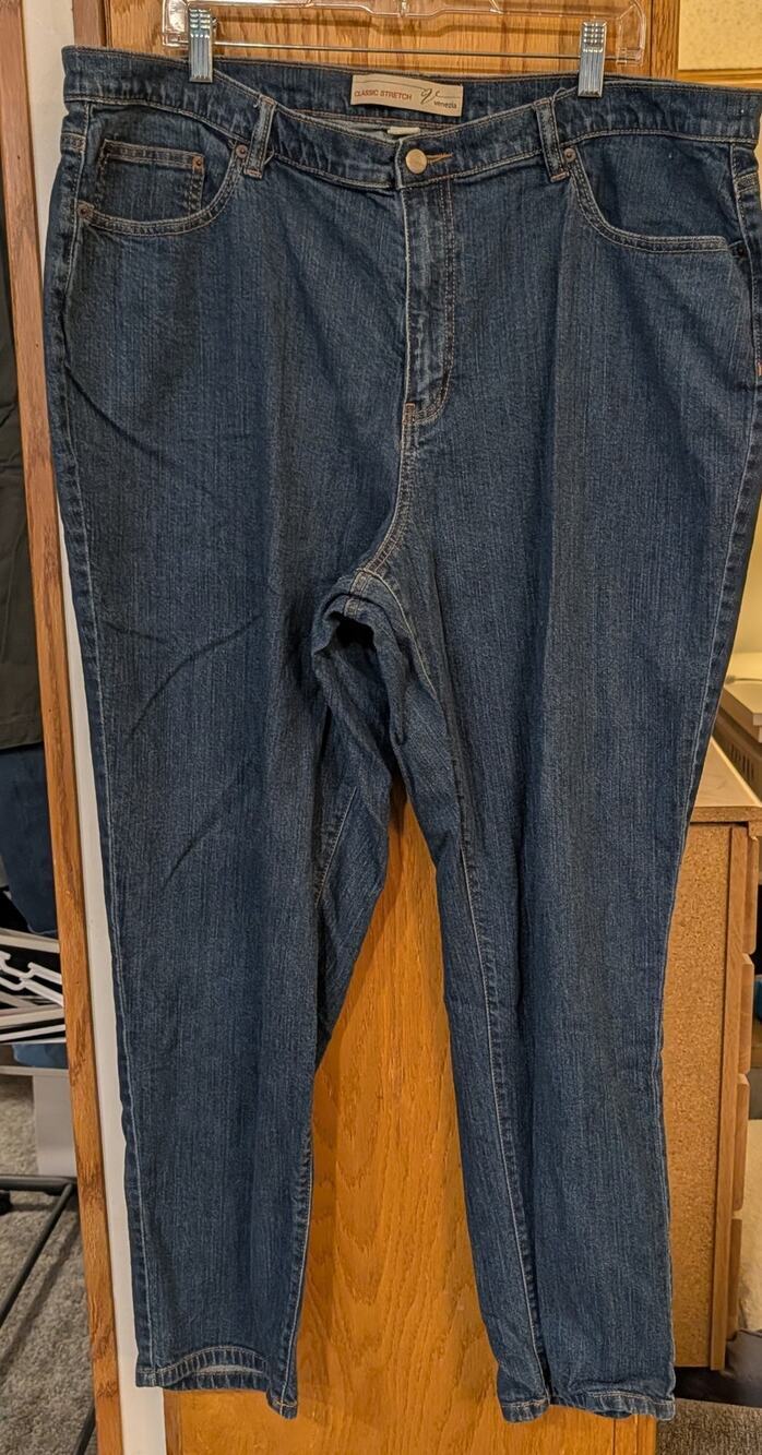 🏖️Women's 24 Average Venezia Classic Stretch Jeans